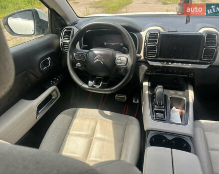 Белый Ситроен C5 Aircross, объемом двигателя 1.5 л и пробегом 175 тыс. км за 21850 $, фото 26 на Automoto.ua