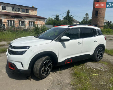 Белый Ситроен C5 Aircross, объемом двигателя 1.5 л и пробегом 175 тыс. км за 21850 $, фото 35 на Automoto.ua