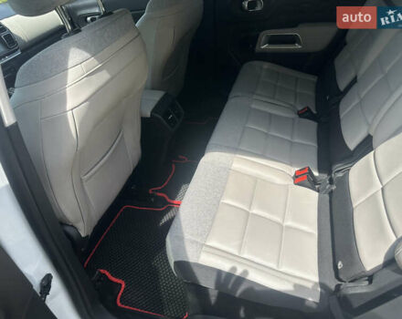 Белый Ситроен C5 Aircross, объемом двигателя 1.5 л и пробегом 175 тыс. км за 21850 $, фото 25 на Automoto.ua