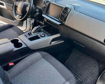 Белый Ситроен C5 Aircross, объемом двигателя 1.5 л и пробегом 78 тыс. км за 19900 $, фото 6 на Automoto.ua