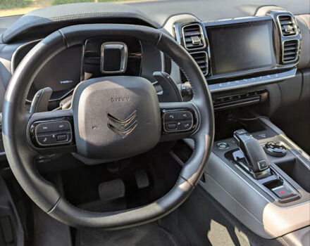 Белый Ситроен C5 Aircross, объемом двигателя 1.5 л и пробегом 75 тыс. км за 20500 $, фото 12 на Automoto.ua