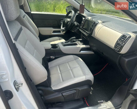 Белый Ситроен C5 Aircross, объемом двигателя 1.5 л и пробегом 175 тыс. км за 21850 $, фото 20 на Automoto.ua