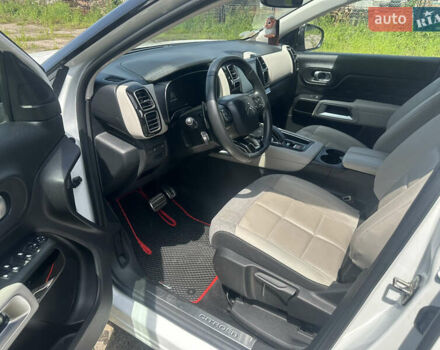 Белый Ситроен C5 Aircross, объемом двигателя 1.5 л и пробегом 175 тыс. км за 21850 $, фото 29 на Automoto.ua