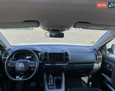 Белый Ситроен C5 Aircross, объемом двигателя 1.5 л и пробегом 184 тыс. км за 21500 $, фото 19 на Automoto.ua