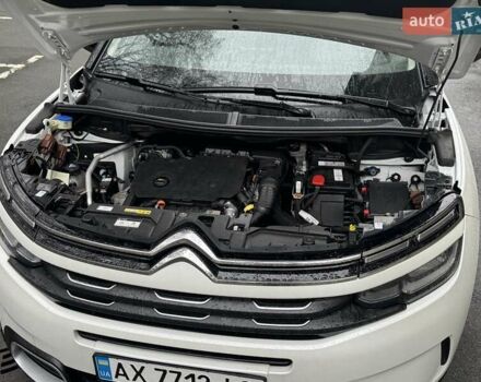 Белый Ситроен C5 Aircross, объемом двигателя 1.5 л и пробегом 195 тыс. км за 20200 $, фото 15 на Automoto.ua