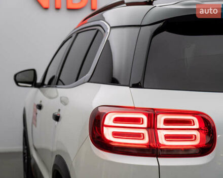 Белый Ситроен C5 Aircross, объемом двигателя 2 л и пробегом 83 тыс. км за 27497 $, фото 8 на Automoto.ua