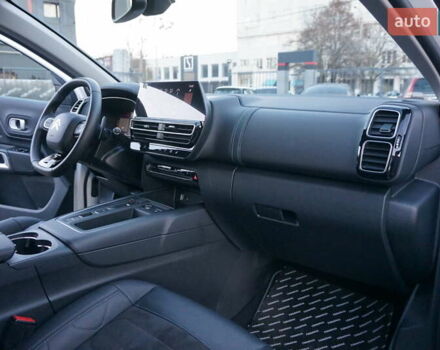 Белый Ситроен C5 Aircross, объемом двигателя 2 л и пробегом 32 тыс. км за 27000 $, фото 34 на Automoto.ua