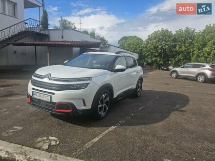 Ситроен C5 Aircross 2019 в Житомире на Automoto.ua Белый Ситроен C5 Aircross, объемом двигателя 2 л и пробегом 270 тыс. км за 24700 $, фото 1 на Automoto.ua