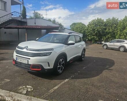 Белый Ситроен C5 Aircross, объемом двигателя 2 л и пробегом 270 тыс. км за 24700 $, фото 1 на Automoto.ua