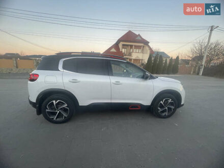 Ситроен C5 Aircross 2019 в Ужгороде на Automoto.ua Белый Ситроен C5 Aircross, объемом двигателя 1.6 л и пробегом 33 тыс. км за 22500 $, фото 1 на Automoto.ua
