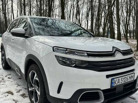 Ситроен C5 Aircross 2019 в Киеве на Automoto.ua Белый Ситроен C5 Aircross, объемом двигателя 1.5 л и пробегом 125 тыс. км за 22900 $, фото 1 на Automoto.ua
