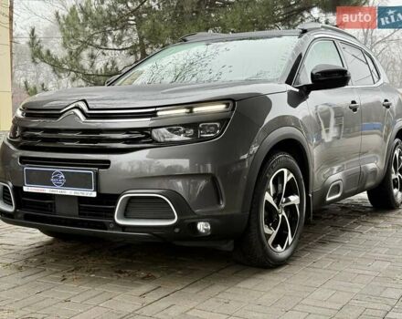 Серый Ситроен C5 Aircross, объемом двигателя 2 л и пробегом 40 тыс. км за 23900 $, фото 3 на Automoto.ua