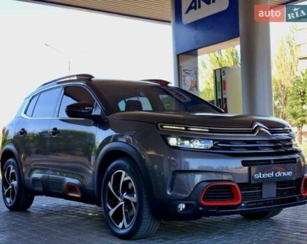 Серый Ситроен C5 Aircross, объемом двигателя 1.5 л и пробегом 58 тыс. км за 24999 $, фото 2 на Automoto.ua