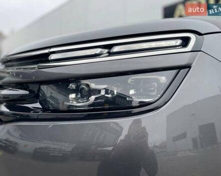 Серый Ситроен C5 Aircross, объемом двигателя 2 л и пробегом 103 тыс. км за 22300 $, фото 2 на Automoto.ua