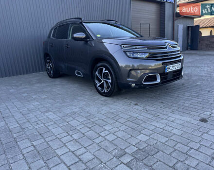 Серый Ситроен C5 Aircross, объемом двигателя 2 л и пробегом 181 тыс. км за 22400 $, фото 2 на Automoto.ua