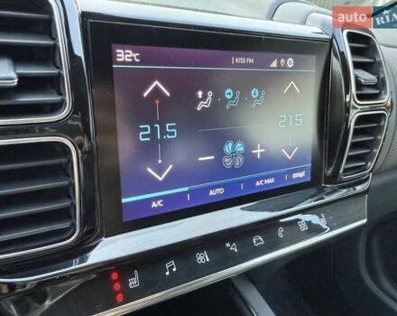 Серый Ситроен C5 Aircross, объемом двигателя 2 л и пробегом 89 тыс. км за 22500 $, фото 56 на Automoto.ua