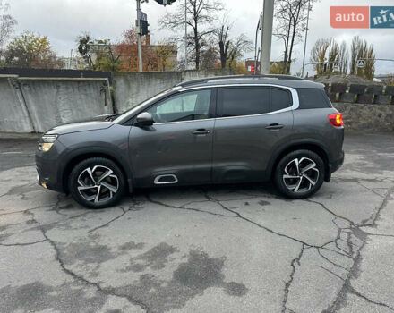 Серый Ситроен C5 Aircross, объемом двигателя 1.5 л и пробегом 59 тыс. км за 18500 $, фото 2 на Automoto.ua