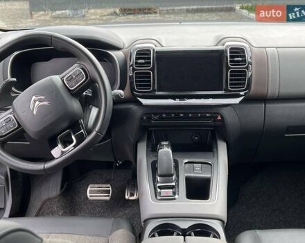 Серый Ситроен C5 Aircross, объемом двигателя 1.6 л и пробегом 83 тыс. км за 23900 $, фото 12 на Automoto.ua