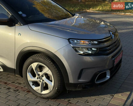 Серый Ситроен C5 Aircross, объемом двигателя 1.6 л и пробегом 188 тыс. км за 22600 $, фото 41 на Automoto.ua