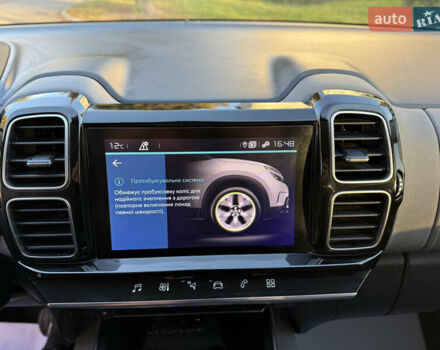 Серый Ситроен C5 Aircross, объемом двигателя 1.6 л и пробегом 188 тыс. км за 23000 $, фото 73 на Automoto.ua