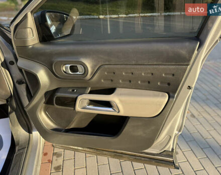 Серый Ситроен C5 Aircross, объемом двигателя 1.6 л и пробегом 188 тыс. км за 23000 $, фото 93 на Automoto.ua