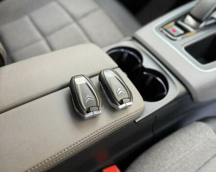 Серый Ситроен C5 Aircross, объемом двигателя 1.6 л и пробегом 188 тыс. км за 22600 $, фото 86 на Automoto.ua