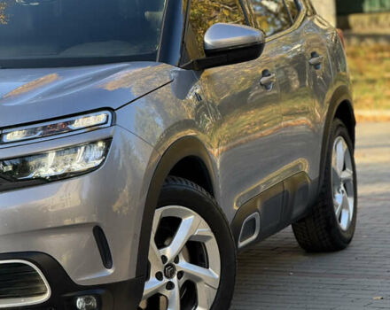 Серый Ситроен C5 Aircross, объемом двигателя 1.6 л и пробегом 188 тыс. км за 22600 $, фото 3 на Automoto.ua