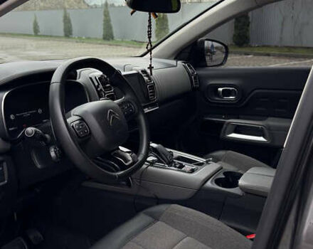 Серый Ситроен C5 Aircross, объемом двигателя 2 л и пробегом 55 тыс. км за 27100 $, фото 14 на Automoto.ua