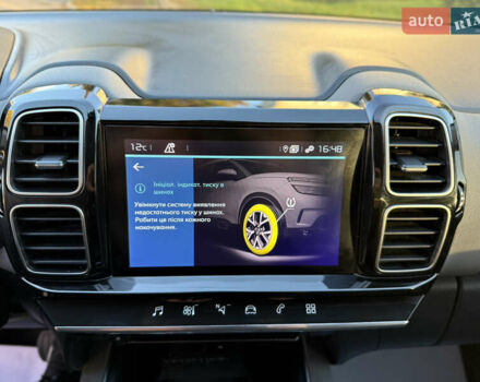 Серый Ситроен C5 Aircross, объемом двигателя 1.6 л и пробегом 188 тыс. км за 23000 $, фото 77 на Automoto.ua