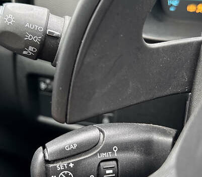 Серый Ситроен C5 Aircross, объемом двигателя 1.6 л и пробегом 26 тыс. км за 32500 $, фото 31 на Automoto.ua