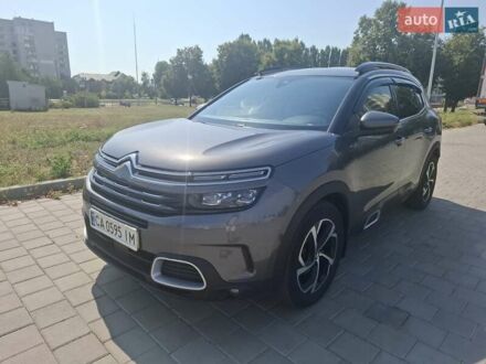 Сітроен C5 Aircross 2019 у Черкасах на Automoto.ua Сірий Сітроен C5 Aircross, об'ємом двигуна 2 л та пробігом 104 тис. км за 20500 $, фото 1 на Automoto.ua