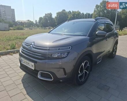 Серый Ситроен C5 Aircross, объемом двигателя 2 л и пробегом 104 тыс. км за 20500 $, фото 1 на Automoto.ua
