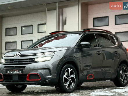 Серый Ситроен C5 Aircross, объемом двигателя 1.5 л и пробегом 61 тыс. км за 20999 $, фото 1 на Automoto.ua