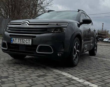 Серый Ситроен C5 Aircross, объемом двигателя 2 л и пробегом 55 тыс. км за 27100 $, фото 1 на Automoto.ua