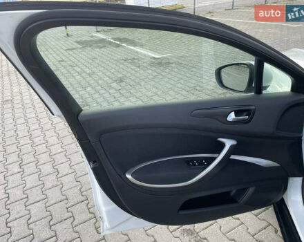 Сітроен С5 2009 у Чернівцях на Automoto.ua Білий Сітроен С5, об'ємом двигуна 1.6 л та пробігом 279 тис. км за 6600 $, фото 24 на Automoto.ua