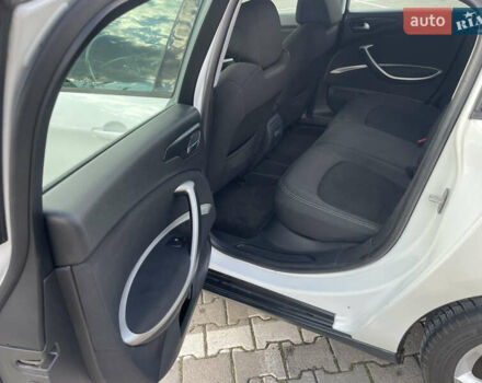 Сітроен С5 2009 у Чернівцях на Automoto.ua Білий Сітроен С5, об'ємом двигуна 1.6 л та пробігом 279 тис. км за 6600 $, фото 33 на Automoto.ua