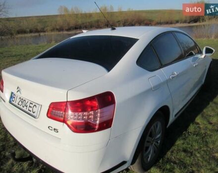 Белый Ситроен С5, объемом двигателя 1.6 л и пробегом 261 тыс. км за 7300 $, фото 6 на Automoto.ua