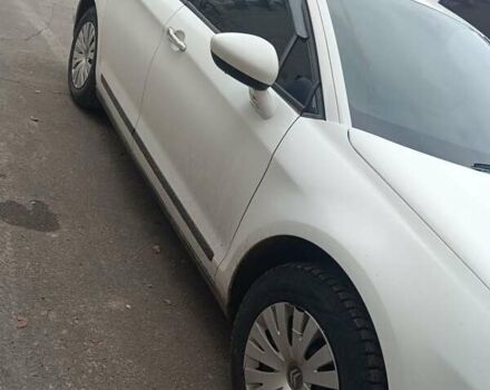 Белый Ситроен С5, объемом двигателя 1.6 л и пробегом 370 тыс. км за 6000 $, фото 1 на Automoto.ua