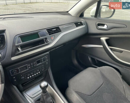 Сітроен С5 2009 у Чернівцях на Automoto.ua Білий Сітроен С5, об'ємом двигуна 1.6 л та пробігом 279 тис. км за 6600 $, фото 27 на Automoto.ua