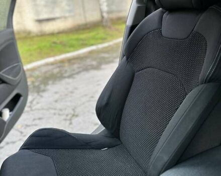 Белый Ситроен С5, объемом двигателя 1.6 л и пробегом 323 тыс. км за 6500 $, фото 20 на Automoto.ua