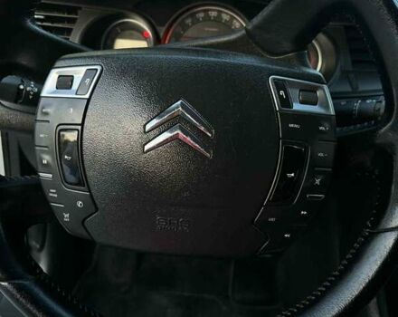 Белый Ситроен С5, объемом двигателя 2 л и пробегом 287 тыс. км за 5600 $, фото 15 на Automoto.ua