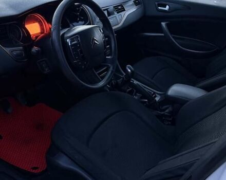 Белый Ситроен С5, объемом двигателя 1.56 л и пробегом 352 тыс. км за 4400 $, фото 8 на Automoto.ua