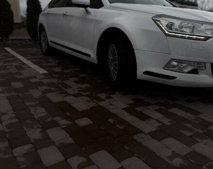 Белый Ситроен С5, объемом двигателя 1.6 л и пробегом 340 тыс. км за 4599 $, фото 1 на Automoto.ua