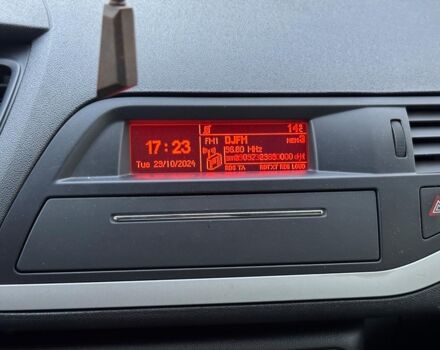 Белый Ситроен С5, объемом двигателя 2 л и пробегом 315 тыс. км за 6190 $, фото 24 на Automoto.ua