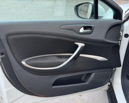 Белый Ситроен С5, объемом двигателя 2 л и пробегом 315 тыс. км за 6190 $, фото 16 на Automoto.ua