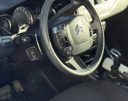 Білий Сітроен С5, об'ємом двигуна 1.56 л та пробігом 245 тис. км за 9000 $, фото 9 на Automoto.ua