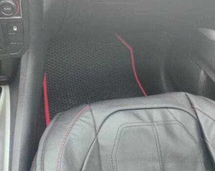 Белый Ситроен С5, объемом двигателя 1.6 л и пробегом 276 тыс. км за 8300 $, фото 4 на Automoto.ua