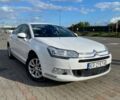 Белый Ситроен С5, объемом двигателя 1.6 л и пробегом 141 тыс. км за 8350 $, фото 1 на Automoto.ua