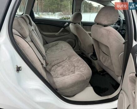 Белый Ситроен С5, объемом двигателя 2 л и пробегом 405 тыс. км за 3950 $, фото 21 на Automoto.ua