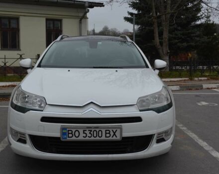 Белый Ситроен С5, объемом двигателя 1.6 л и пробегом 320 тыс. км за 5700 $, фото 1 на Automoto.ua